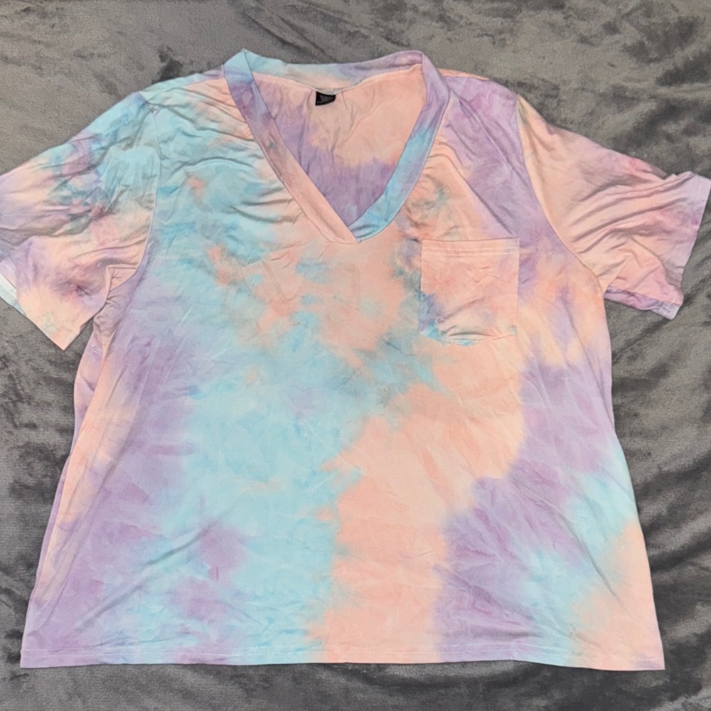 Cute tie-dye v-neck pocket Tee 0XL